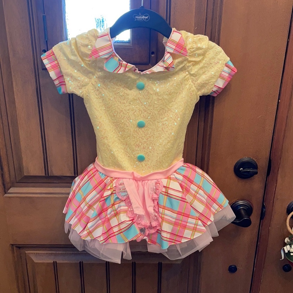 Girls Costume Size MC